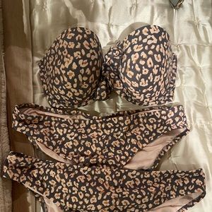 Shade & Shore bikini size 36DD bottoms L and XL